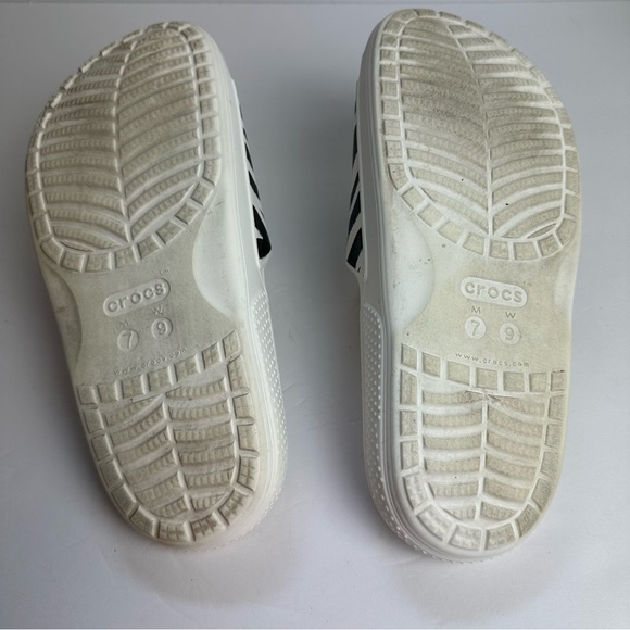 Crocs Zebra Animal Print Slide Sandals Classic Women’s Size 9 or Men's 7 Shoes - Picture 7 of 8